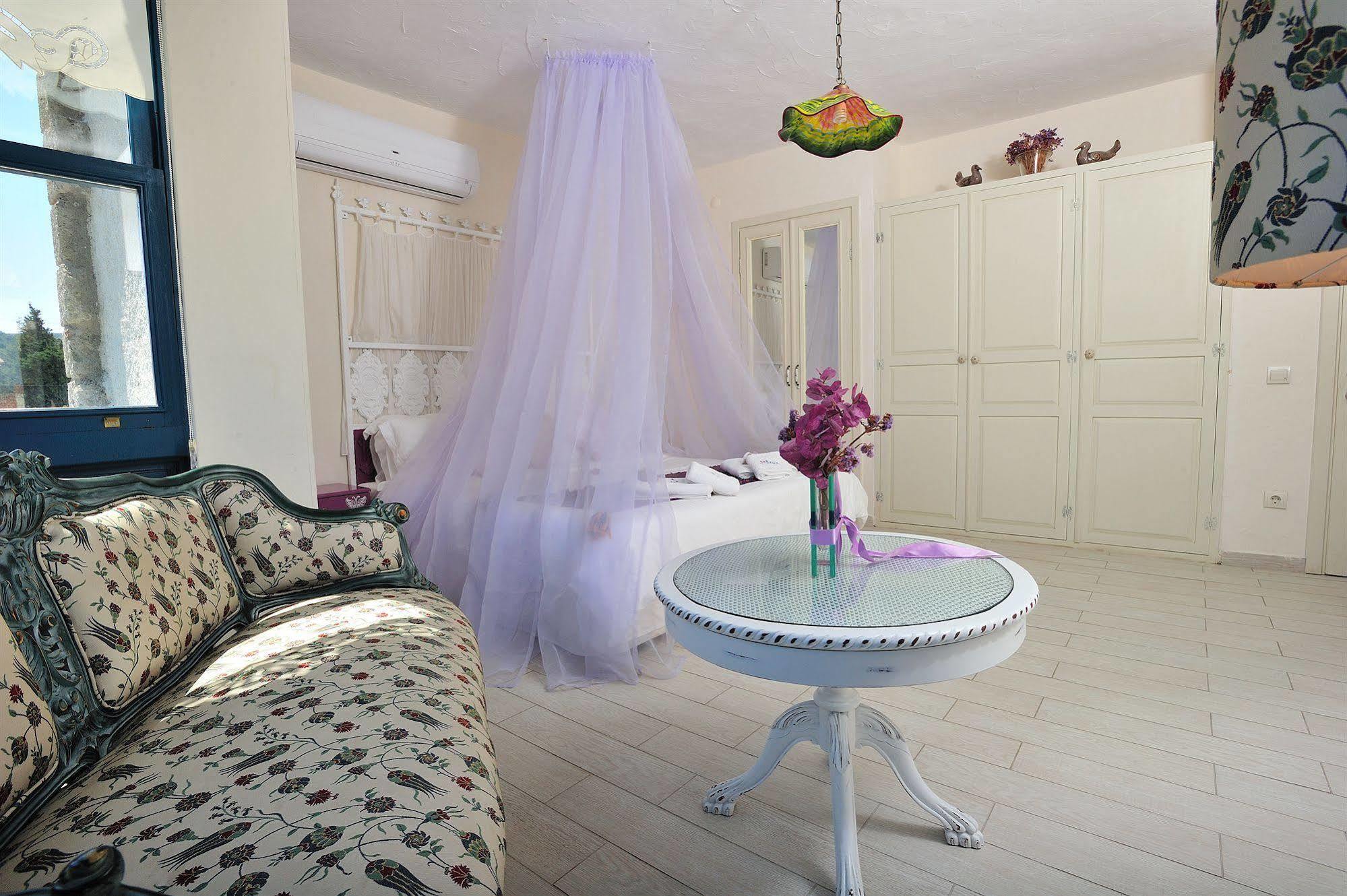Alacati Sultan Konak Butik Otel ℳℛ Luxury Concept Екстериор снимка