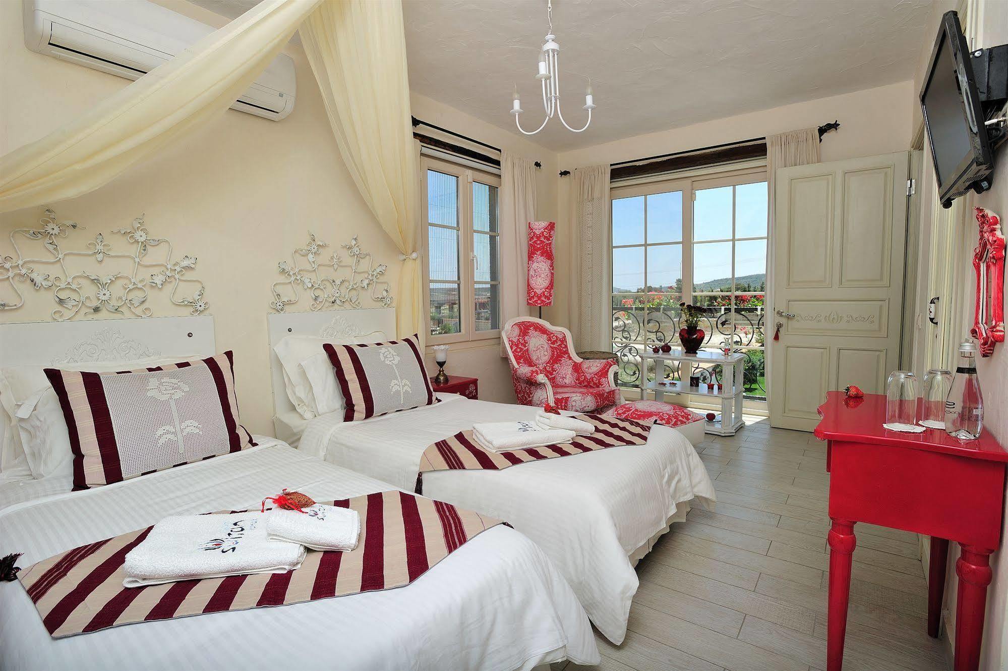 Alacati Sultan Konak Butik Otel ℳℛ Luxury Concept Екстериор снимка