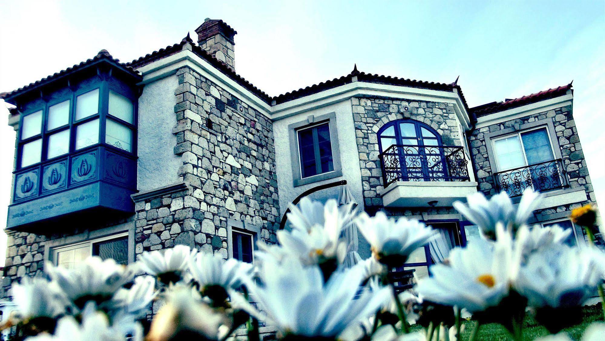 Alacati Sultan Konak Butik Otel ℳℛ Luxury Concept Екстериор снимка