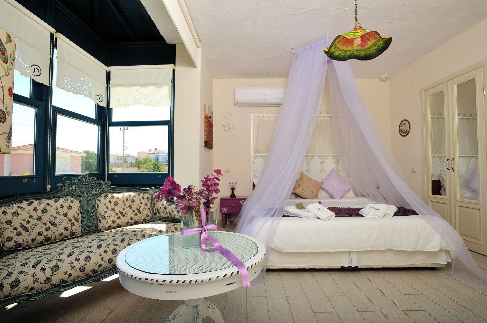 Alacati Sultan Konak Butik Otel ℳℛ Luxury Concept Екстериор снимка